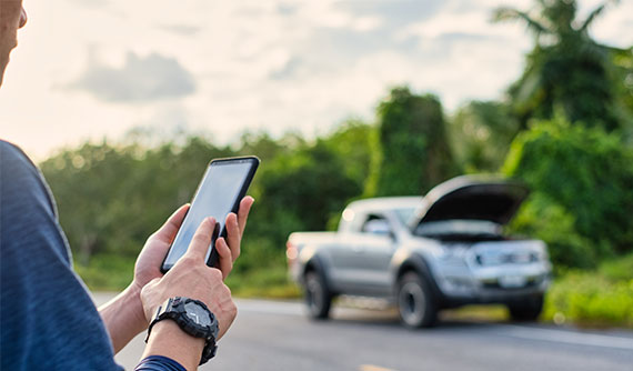 ロードサービス　24時間・365日いつでも迅速に対応！